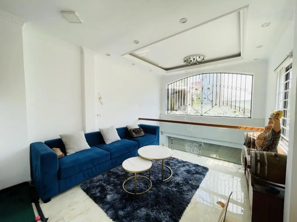 Nhà 6 tầng phố Ngọc Trì kinh doanh