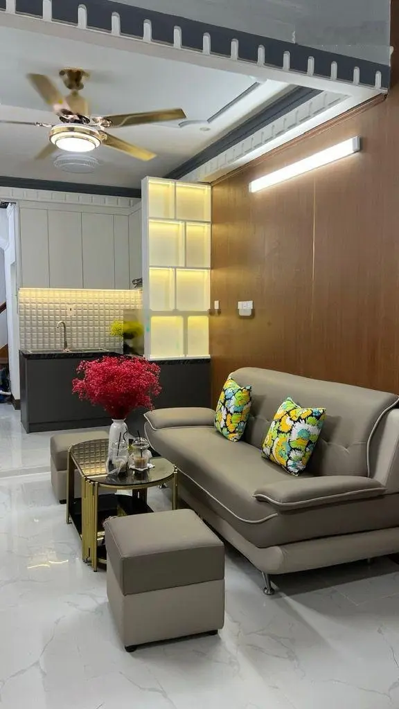 Bán nhà giá tốt, quận 8, Âu Dương Lân, 4 tầng BTCT, ngang 4, 4PN mới đẹp, HXH, pháp lý chuẩn, không