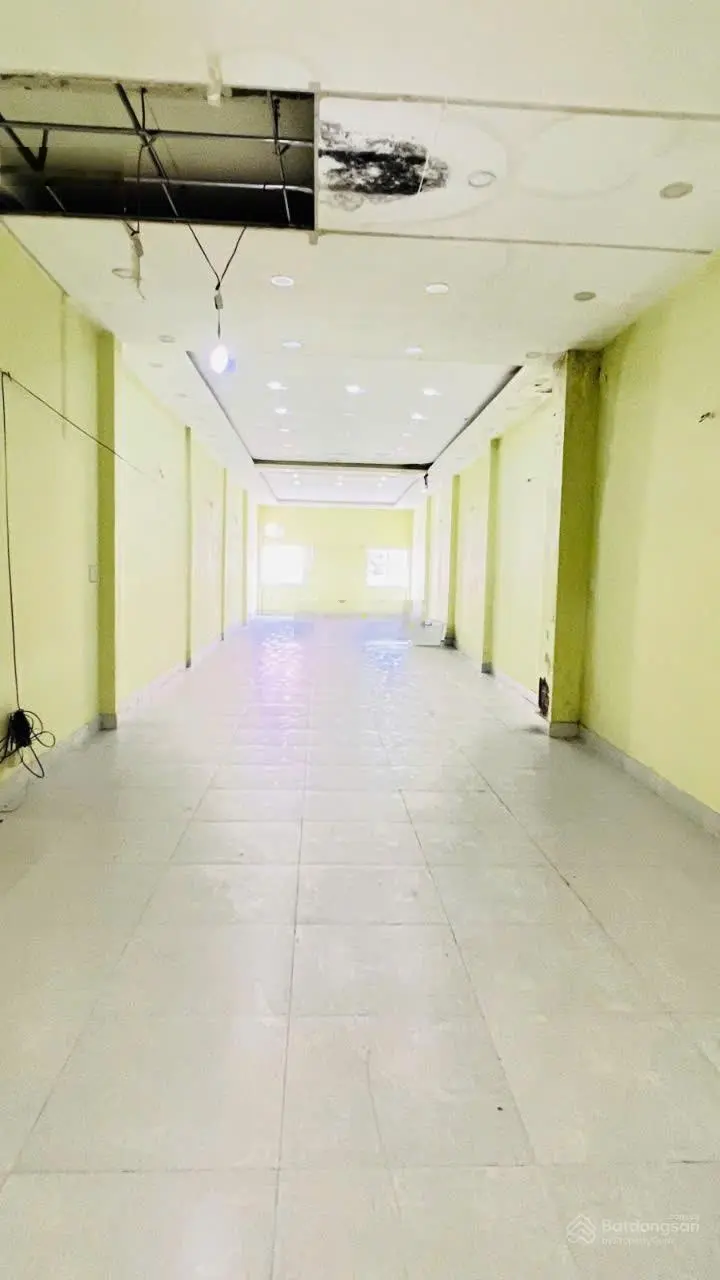 Mặt tiền trước sau Cộng Hòa Tân Bình 168m2 ngang gần 5m chỉ 3X tỷ.