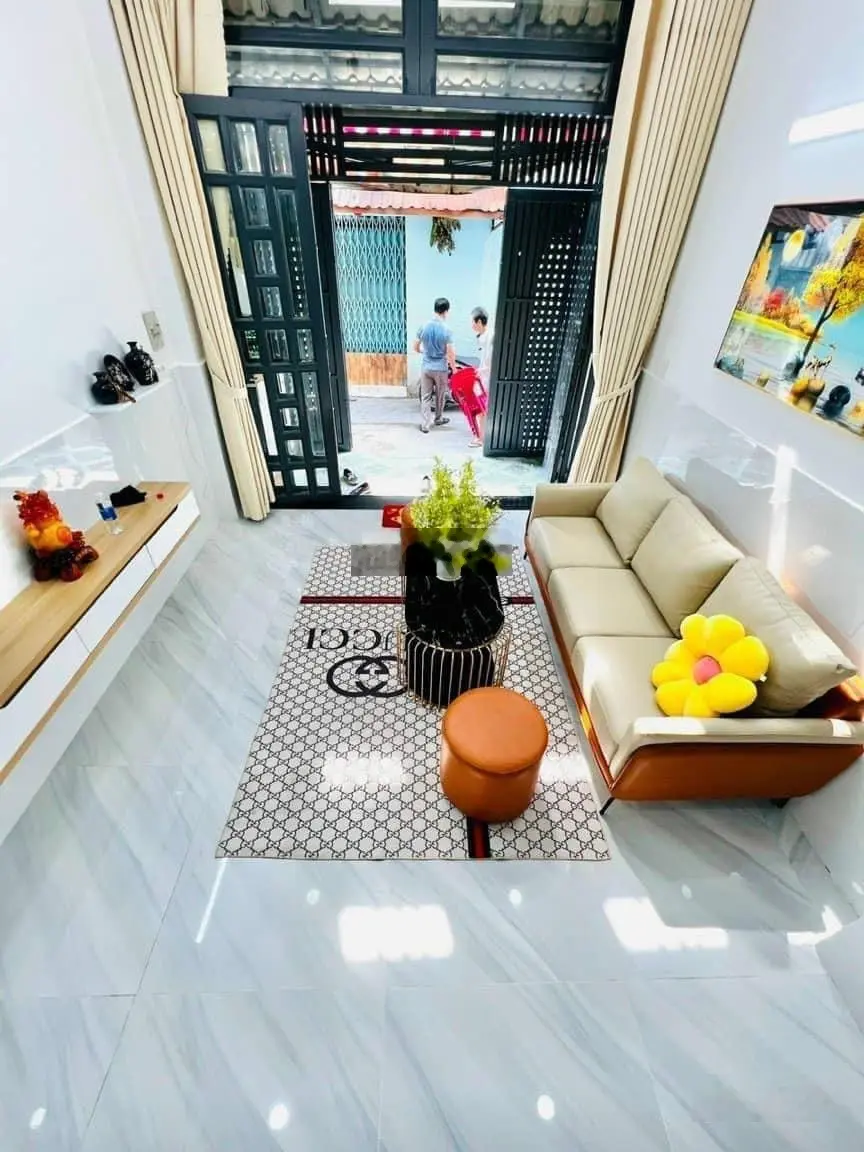 Chính chủ bán gấp nhà đường Nguyễn Sỹ Sách, P15, Tân Bình, HXH, SHR, giá 3,6 tỷ LH Vinh 0903 164 ***