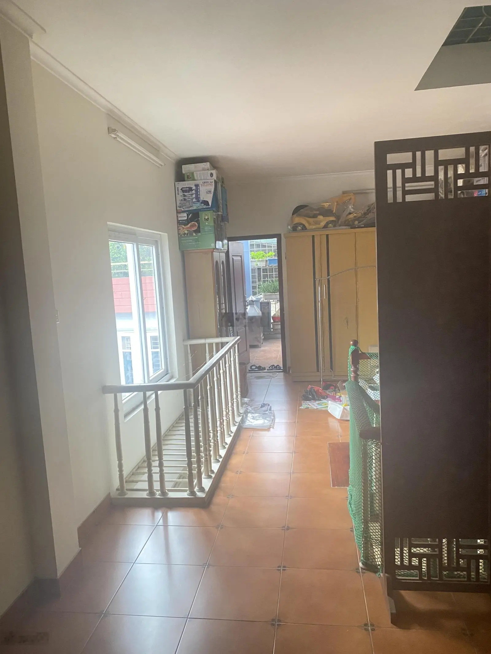 Chính chủ cần bán nhà Cầu Giấy DT 50m2 x 5 tầng 10 tỷ ngõ rộng ba gác tránh - LH 0886 896 ***