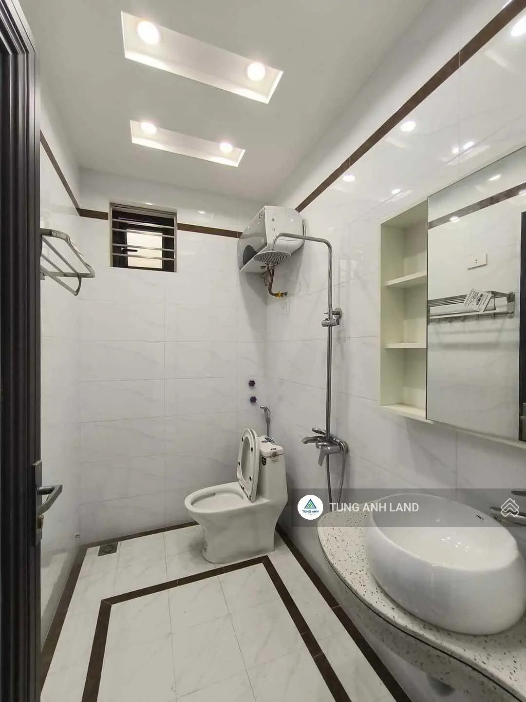 Bán nhà 4 tầng 40m2 Đông TT tại TĐC Sao Sáng, Hải An