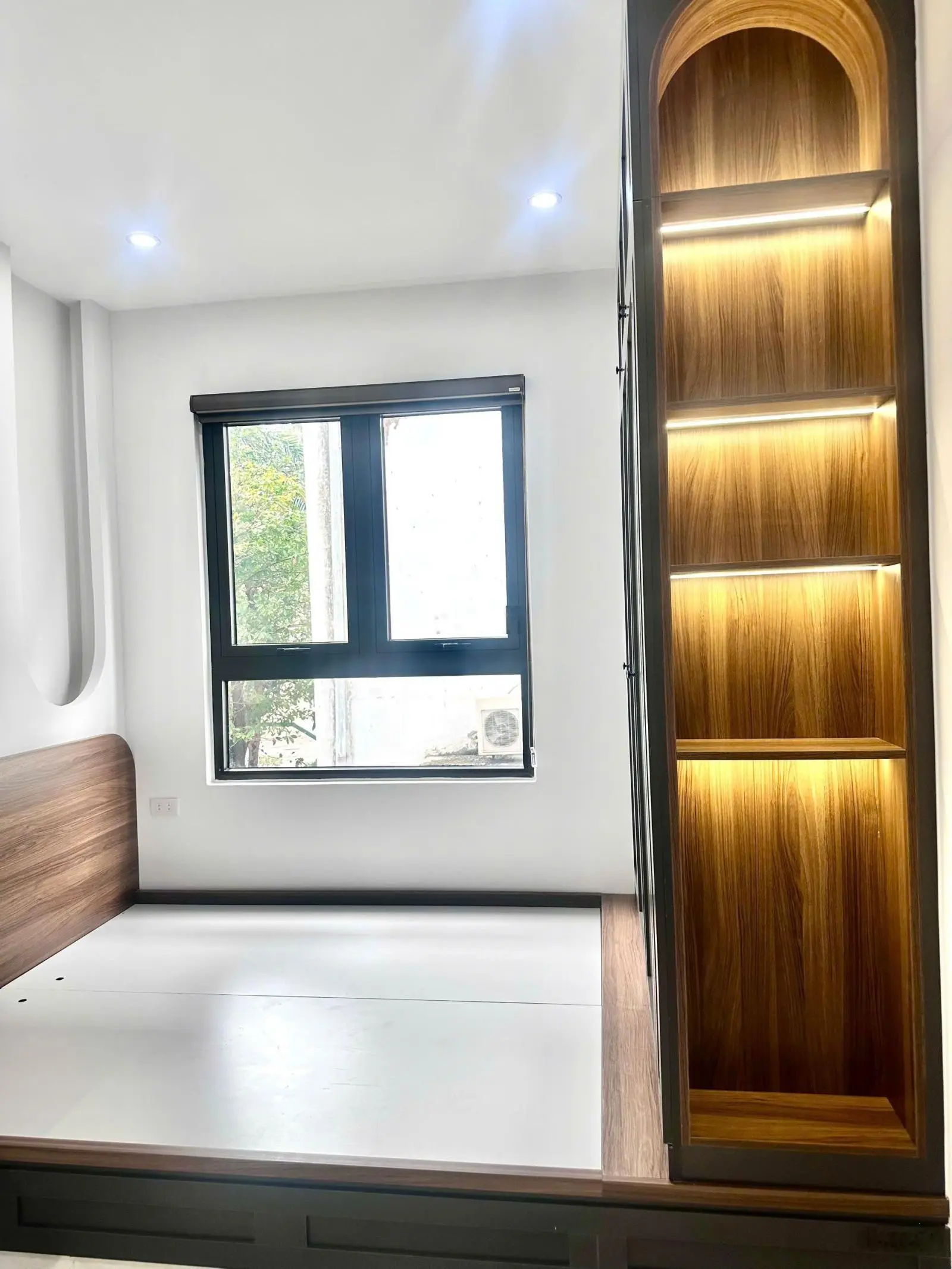 Chính chủ cần bán gấp nhà đẹp 5 tầng Quang Trung Hà Đông.
