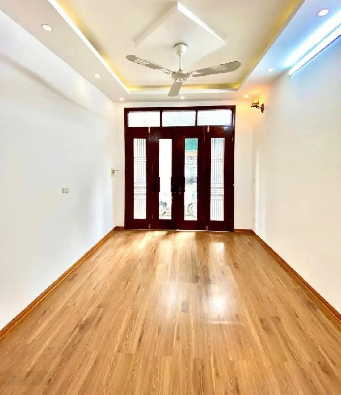 Nhà phố; đường Đội Cấn, Ba Đình, giá cực chất 6,68 tỷ vnd, 43m2, 4PN + 3WC