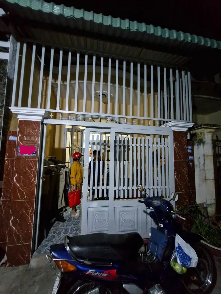 Nhà hẻm xe hơi, 55m2, 3 phòng ngủ, đường Huỳnh Thị Hai, Quận 12