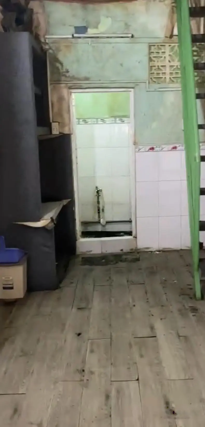 Cần bán nhà 120/ Trần Hưng Đạo, Q.1 phones 0778 066 *** Mr Minh