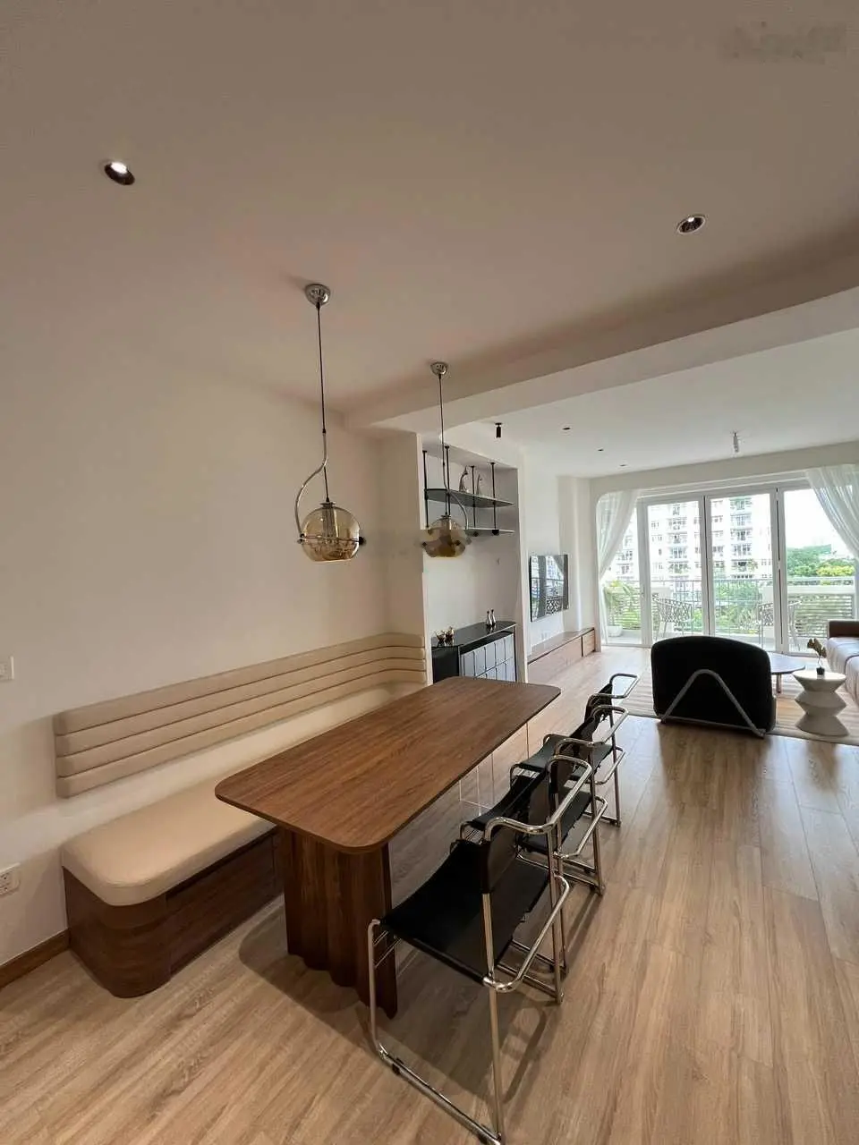 Căn hộ đẹp, ở ngay, view công viên lớn nhất PMH. Diện tích 120m2