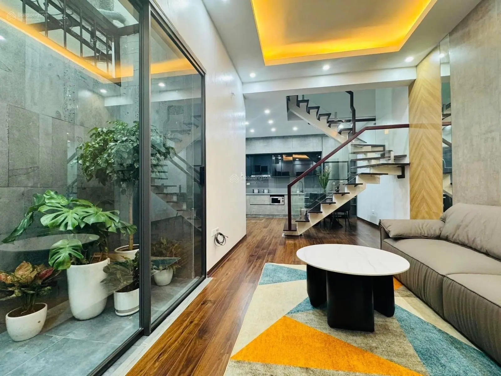 PHỐ VIP VƯƠNG THỪA VŨ PHÂN -LÔ QUÂN ĐỘI-Ô TÔ-LÔ GÓC - FULL NỘI THẤT ĐẸP- 60M X 4 TẦNG MẶT TIỀN 4M5
