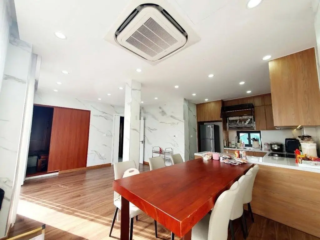 Bán nhà liền kề Xuân La 80m2 MT 8.3m chỉ 33.9 tỷ. Khu vực đẳng cấp - thời thượng - hiếm có