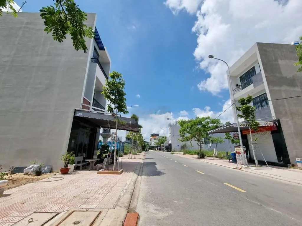 Bán gấp đất KDC VIP Hóa An, trục chính D2 (16m), 96,5m2, chỉ 1,x tỷ