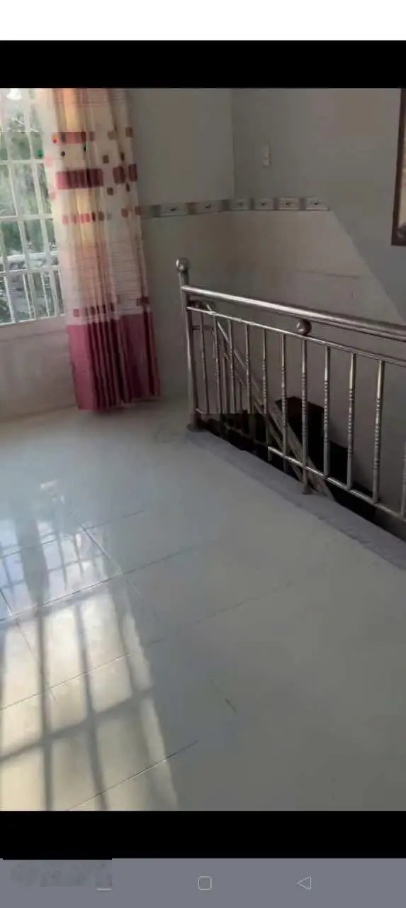 Cần Bán gấp nhà 1 trệt 1 lầu P.Bửu Hoà , Biên Hoà. Dt: 80m2. Giá: 2tỷ6 TL.Đường trước nhà 2 xe hơi