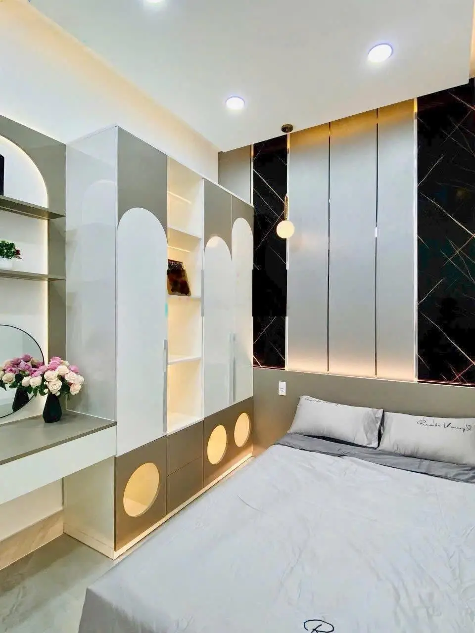 Chính chủ cần bán gấp nhà hxh hoàng hoa thám bình thạnh. giá 1tỷ650tr, diện tích 41,9m2