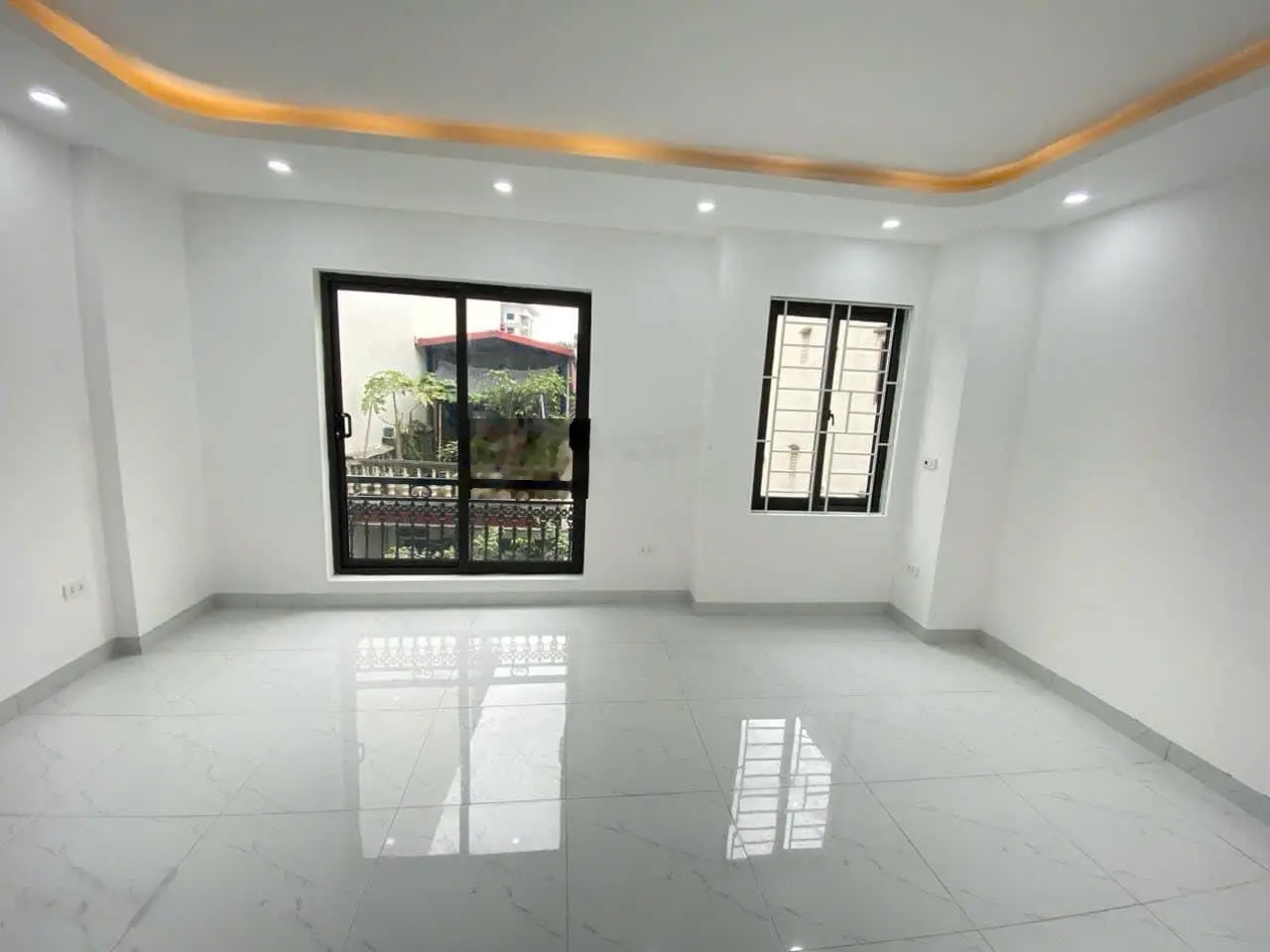 Hơn 7 tỷ tí có ngay nhà Đại Mỗ ô tô vào nhà, 10 ra mặt phố DT 32m2, 5 tầng, MT5.3m, mới đẹp ở ngay
