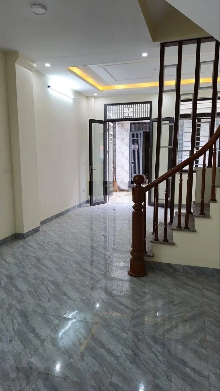 Bán căn 33m2x4T Đông Nhân trong dê, Oto đỗ gần, 5 phút ra Penika