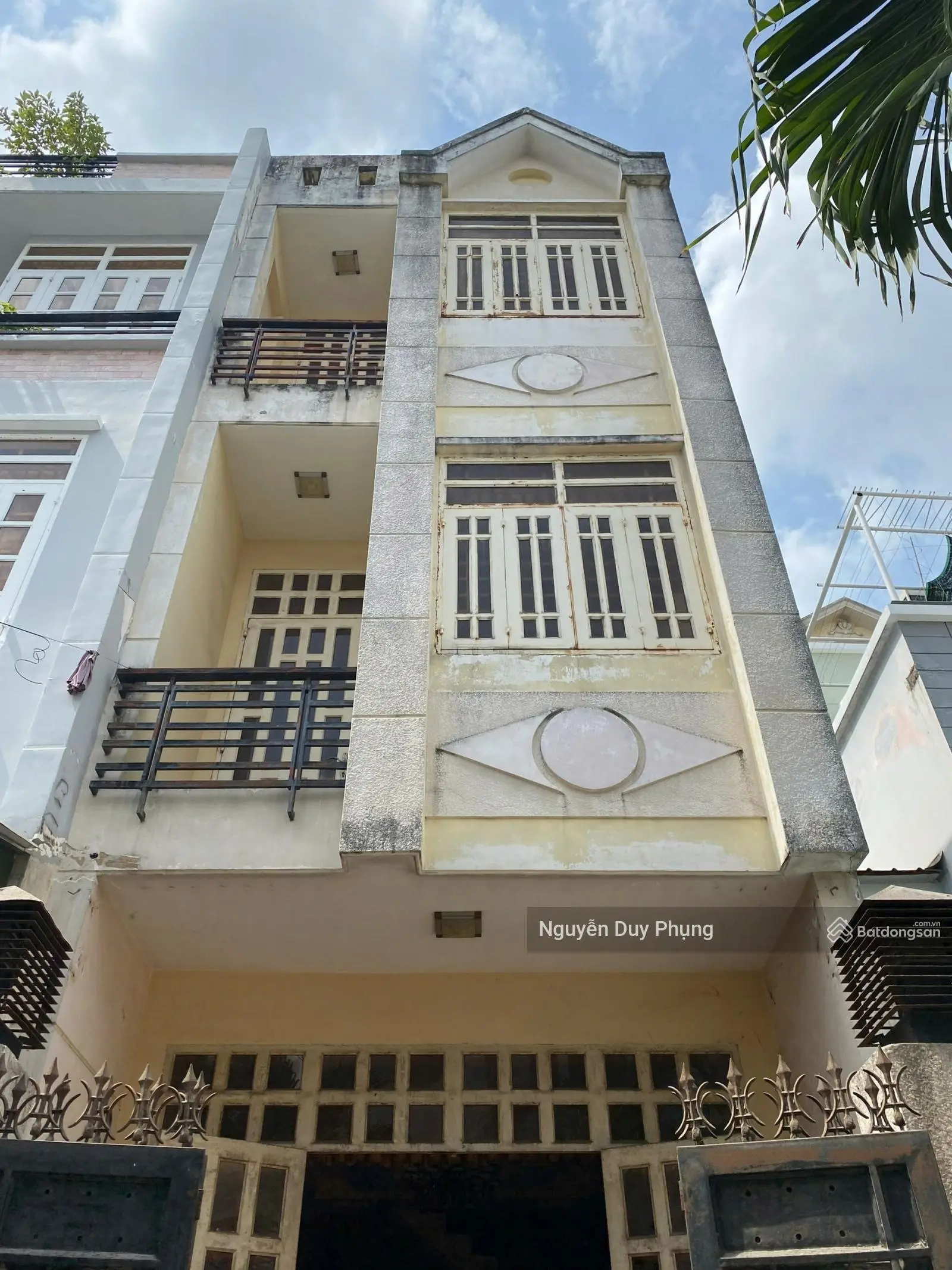 Cần bán gấp nhà phố 2 lầu Quận Tân Bình, sổ hồng riêng, khu an ninh, giá 5tỷ5. LH 0968 725 ***