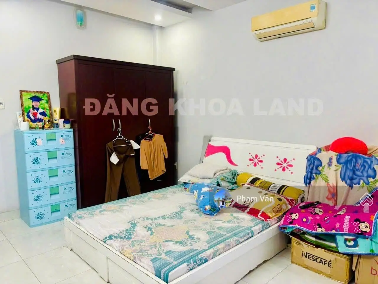 Nhà đẹp 3 Tầng kiên cố chưa qua đầu tư - HXH gần trường Đại học Ngân hàng - Dt 64m2 - sổ hoàn công