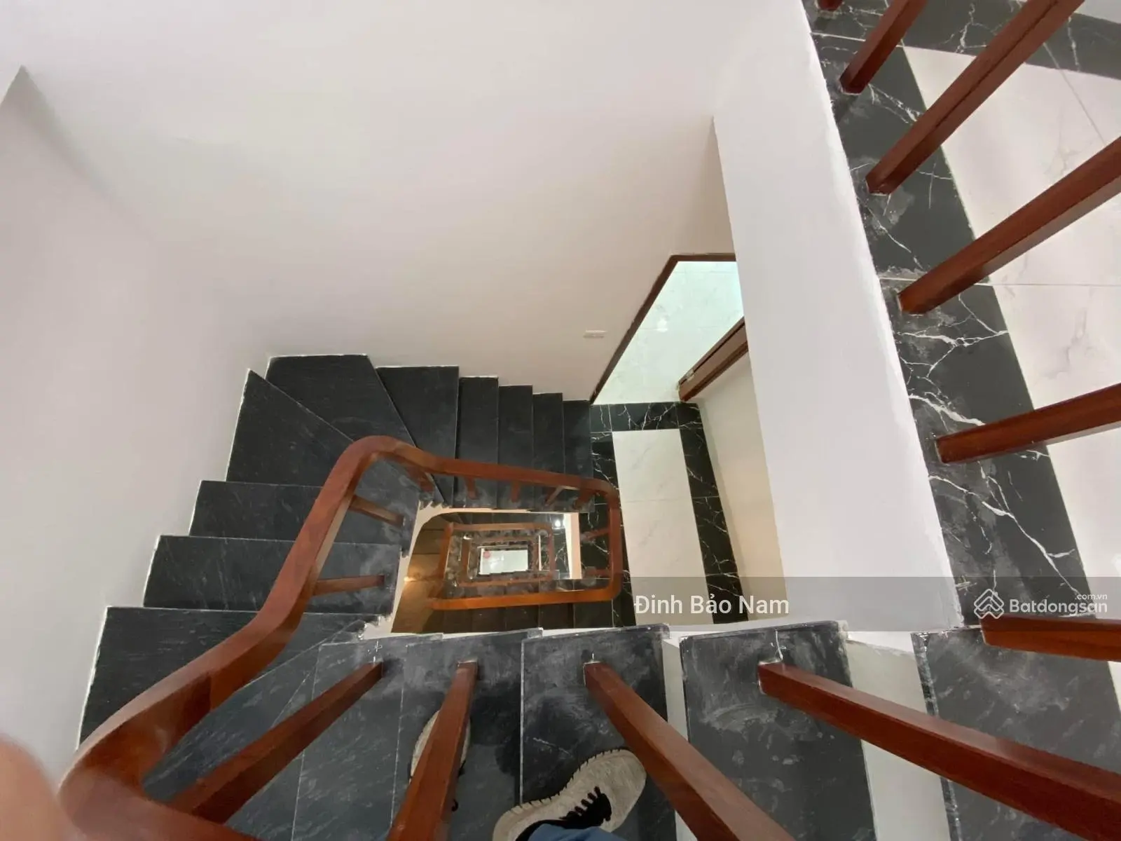 Xuân đỉnh 31m 5 tầng xây mới mặt tiền 3.9m giá nhỉnh 6 tỷ sổ đỏ đẹp giáp với ngoại giao đoàn