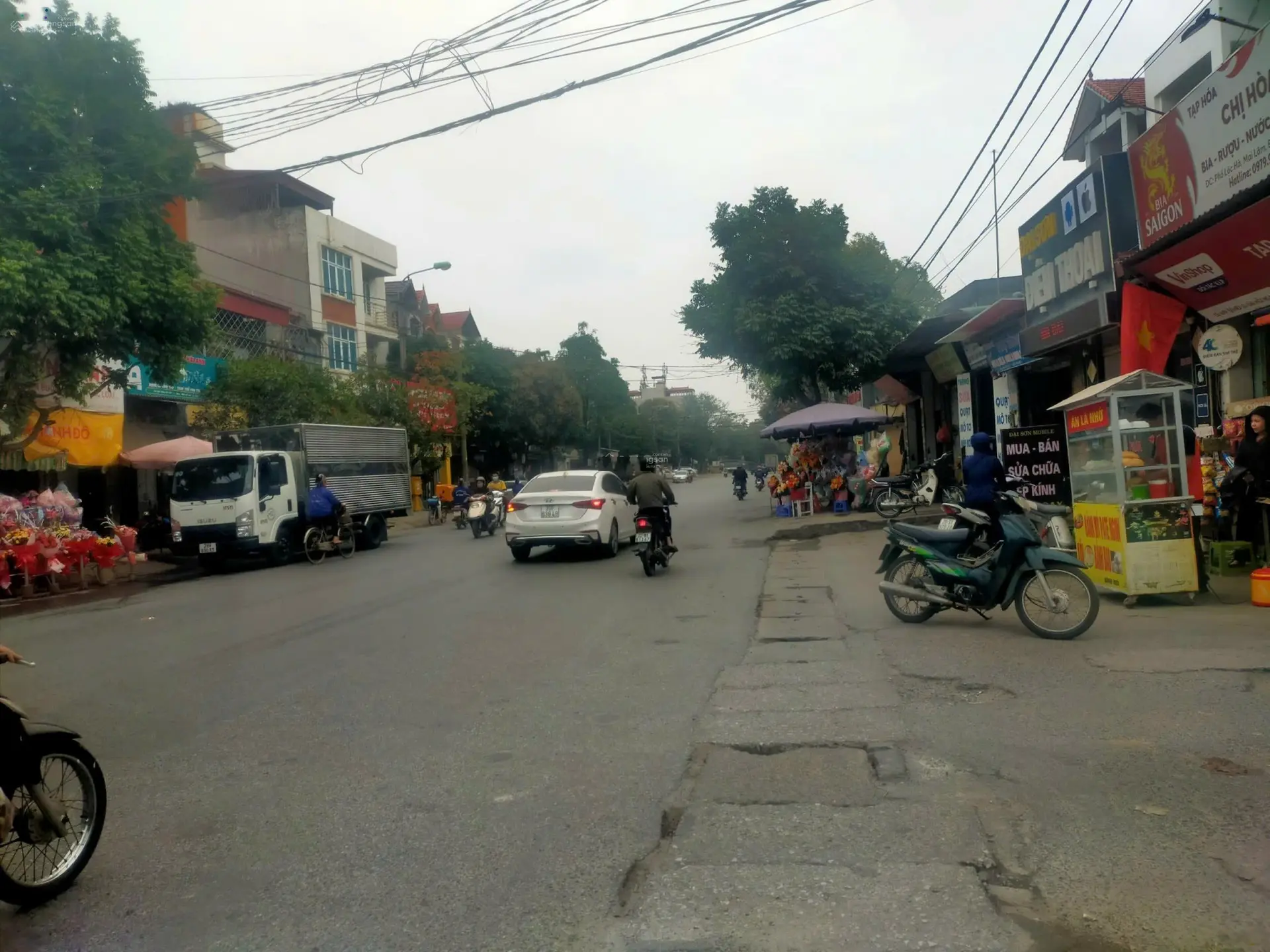 Bán gấp mảnh đất rất đẹp - vuông vắn - khuôn tiền - đường ôtô vào nhà Mai Lâm, Đông Anh, Hà Nội
