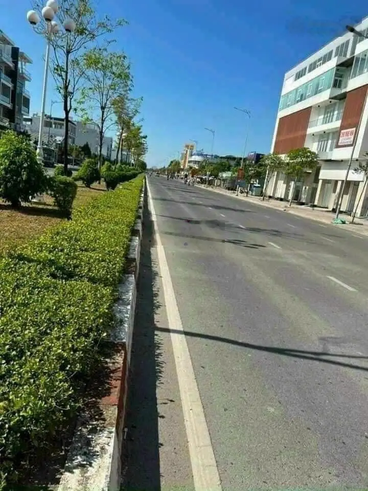 Nền đất giá tốt mặt tiền Hùng Vương nối dài Phường 6 Tân An Long An