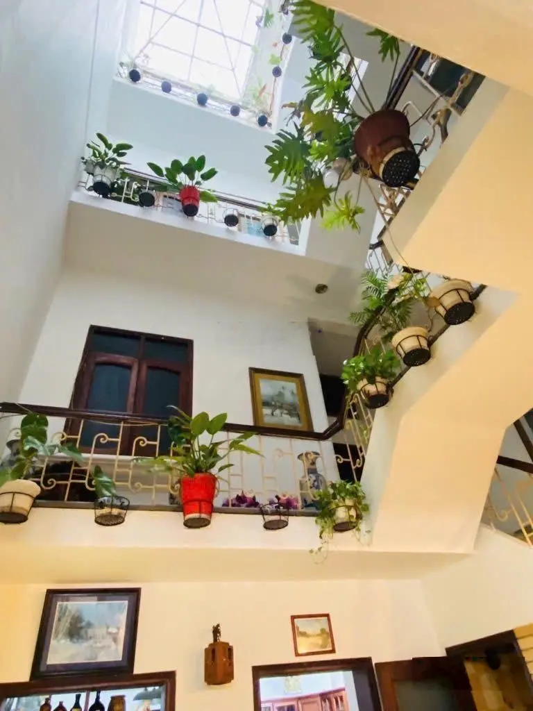 PHAN ĐÌNH GIÓT NGÕ TO HƠN PHỐ - 75M2 - 4 TẦNG - GARA ÔTÔ TRÁNH - VỈA HÈ KINH DOANH ĐỈNH