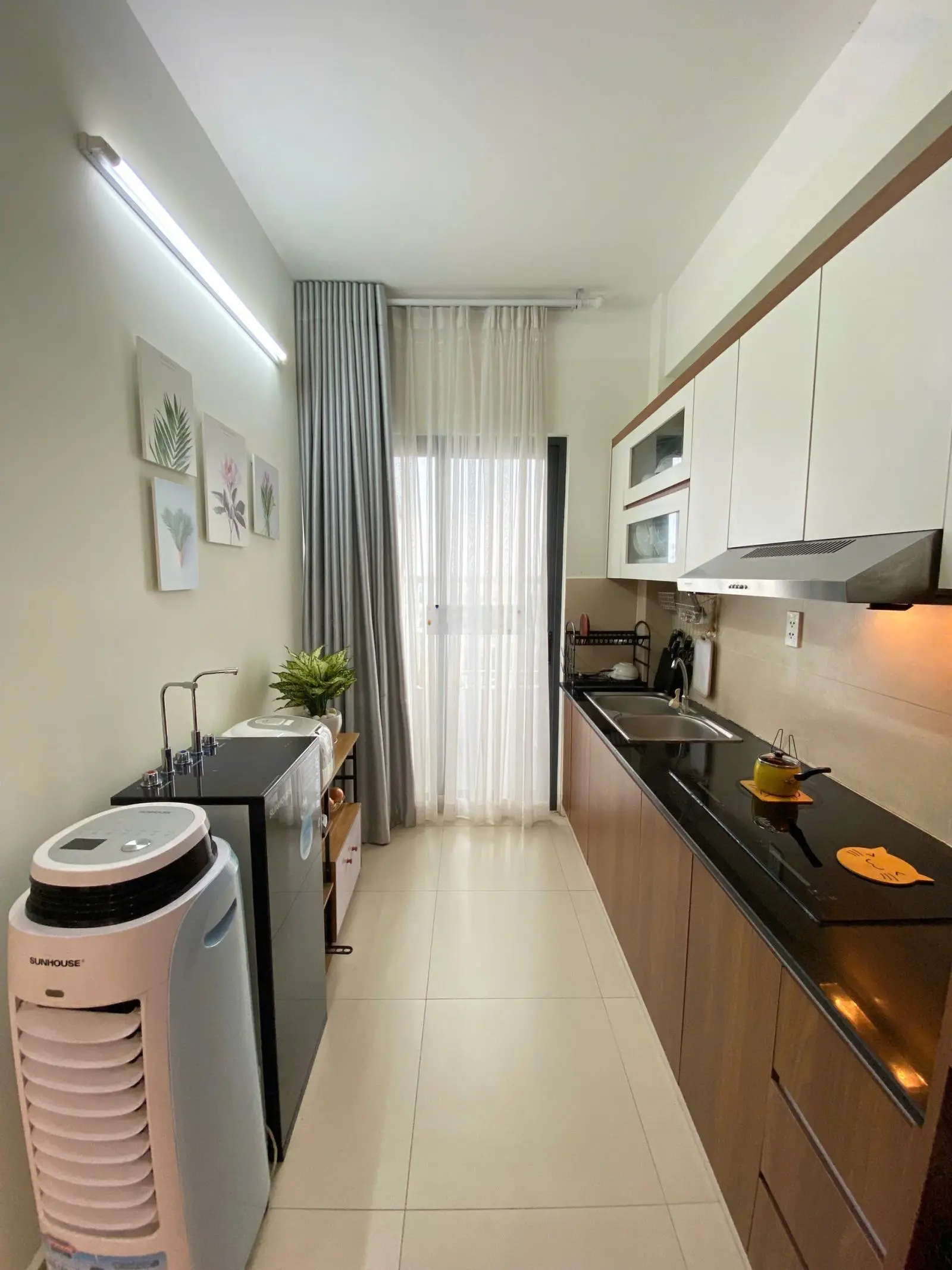 Chính chủ bán căn 2pn 2vs, DT 62m2 full nội thất