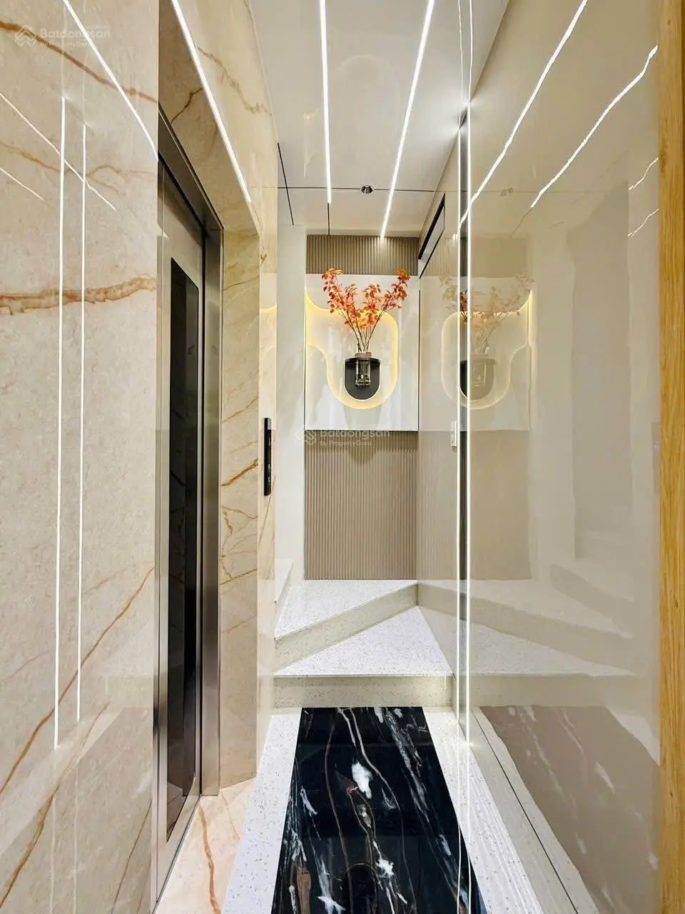 Chính chủ cần bán gấp nhà Đ.CMT8,P12,Q10 giá 3TỶ950/63,8m2 thuê 28tr/tháng gần Công trường Dân Chủ