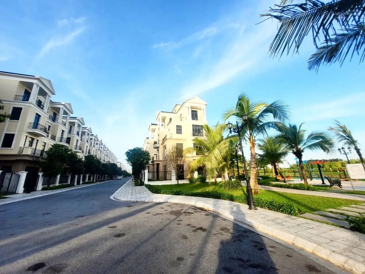 Bán Biệt thự Đảo Dừa 200m2 MT 7.5m, 13 tỷ, khu khép kín, an ninh 3 lớp, 5 tầng, Đông Nam, bể bơi