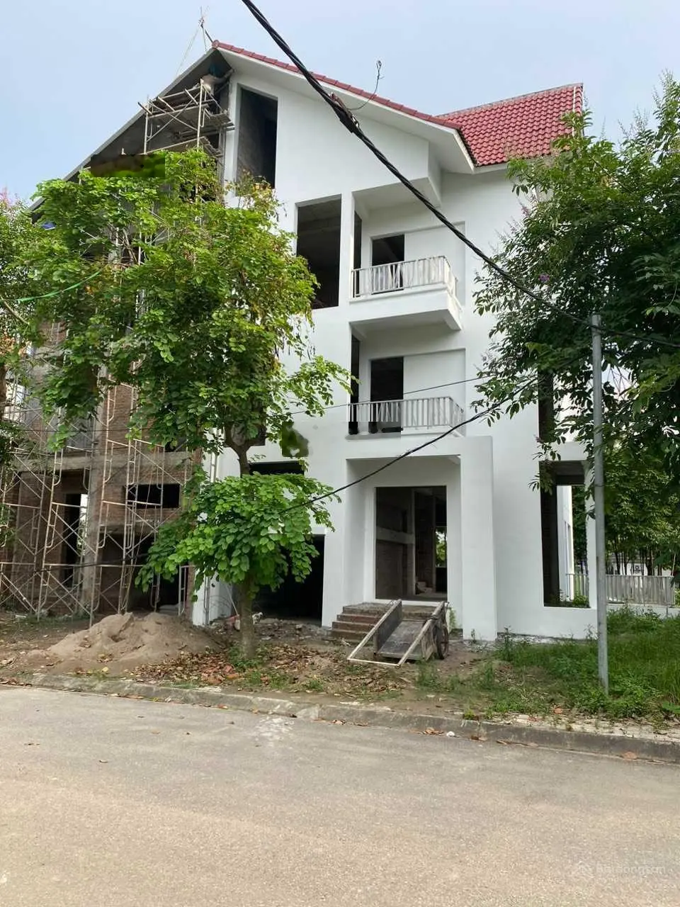 Cần bán biệt thự tại Ngôi Nhà Mới (New House City)