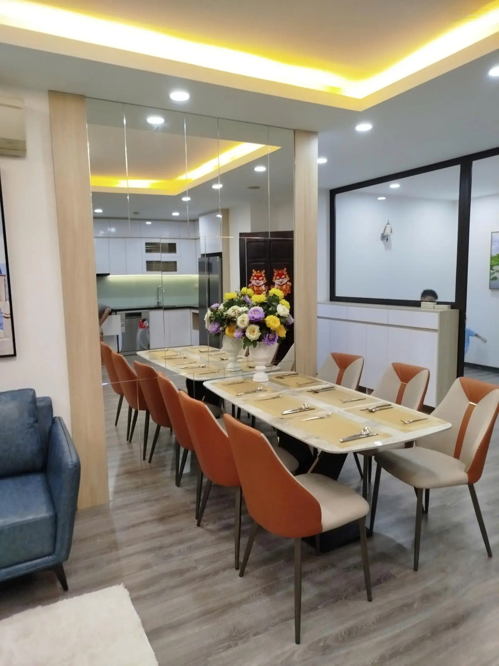 Mình cần bán căn hộ ở Tây Hà Tower diện tích 119m2 - 3 ngủ- giá tốt- full nội thất.Lh 0963 627 ***