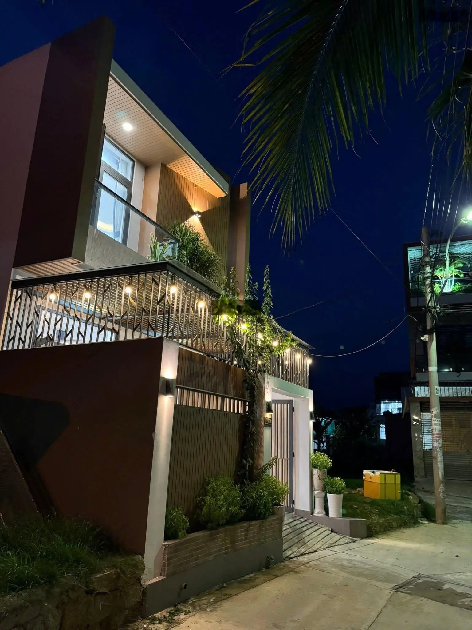 Bán nhà Liên Hoa Vĩnh Ngọc Nha Trang giá chỉ: 2 tỷ 950 (TL nhẹ)