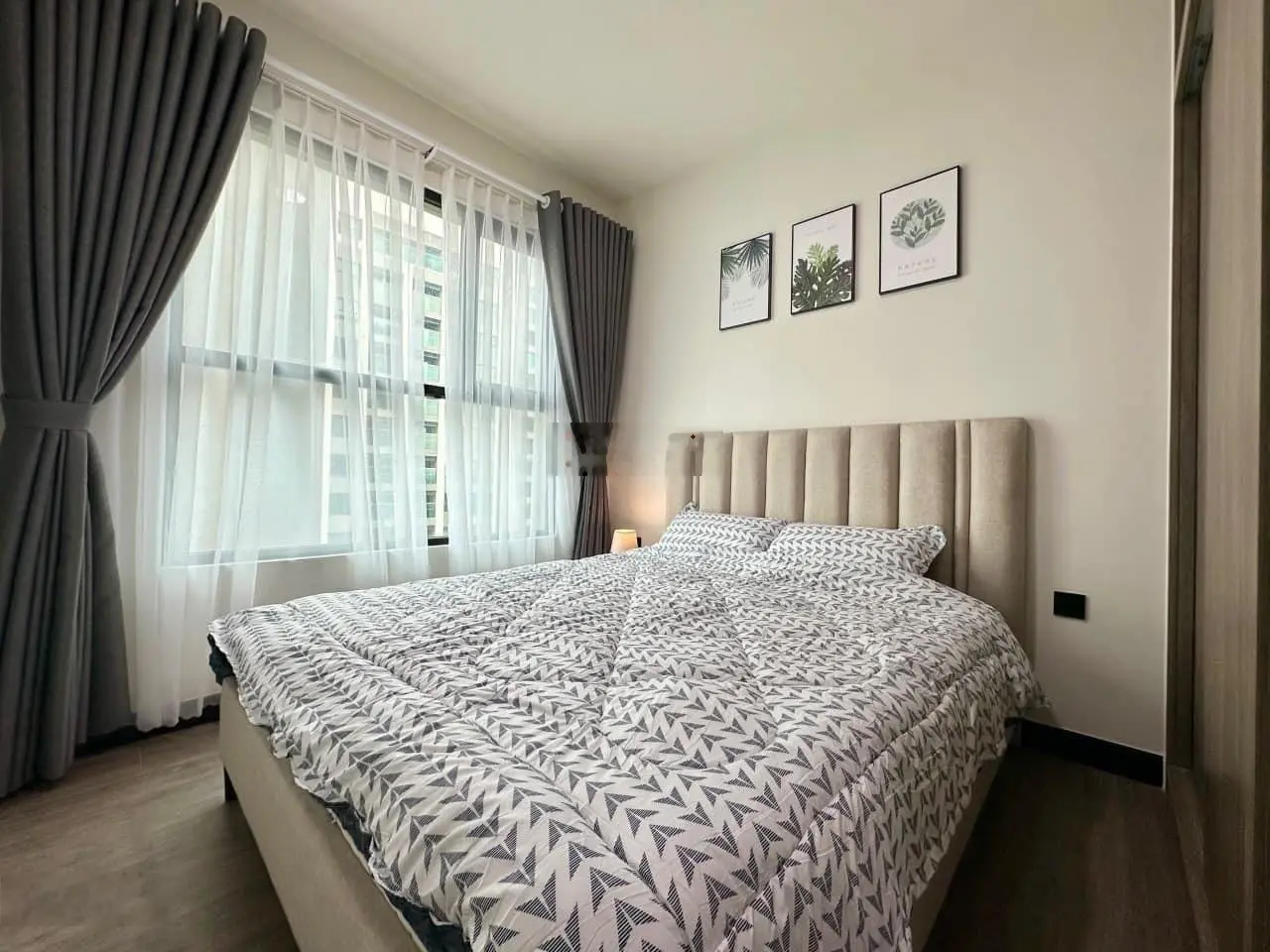 CHÍNH CHỦ CẦN BÁN GẤP CĂN HỘ THẢO ĐIỀN QUẬN 2, 2PN2WC, 72M2, GIÁ 2TỶ300TRIỆU