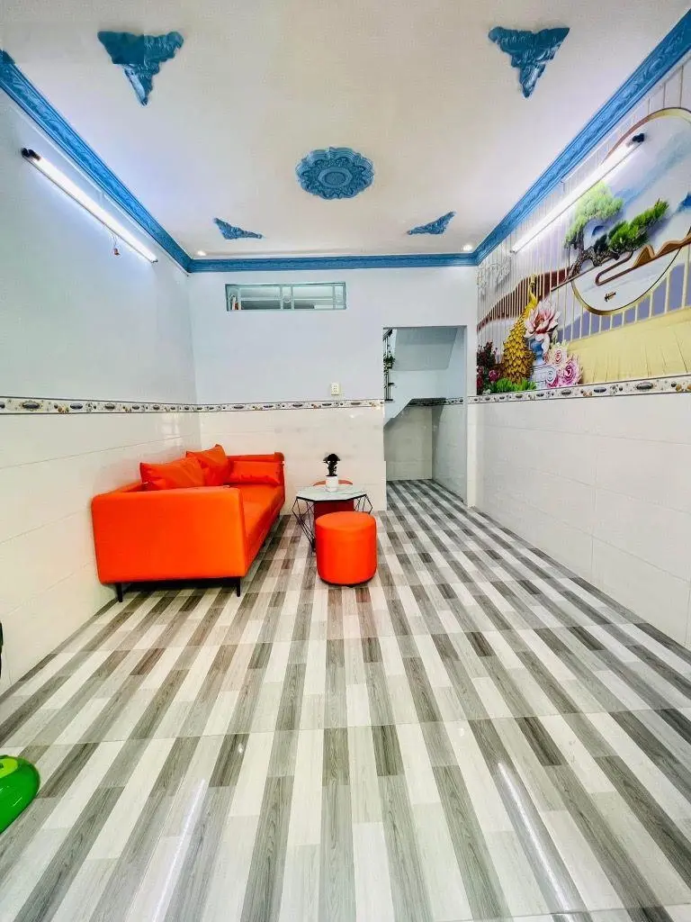 Bán gấp nhà riêng 2 tầng 21m2 hẻm xe hơi,giáp q6, tân phú,đường tân hoà đông bình tân giá chỉ 2,3tỷ