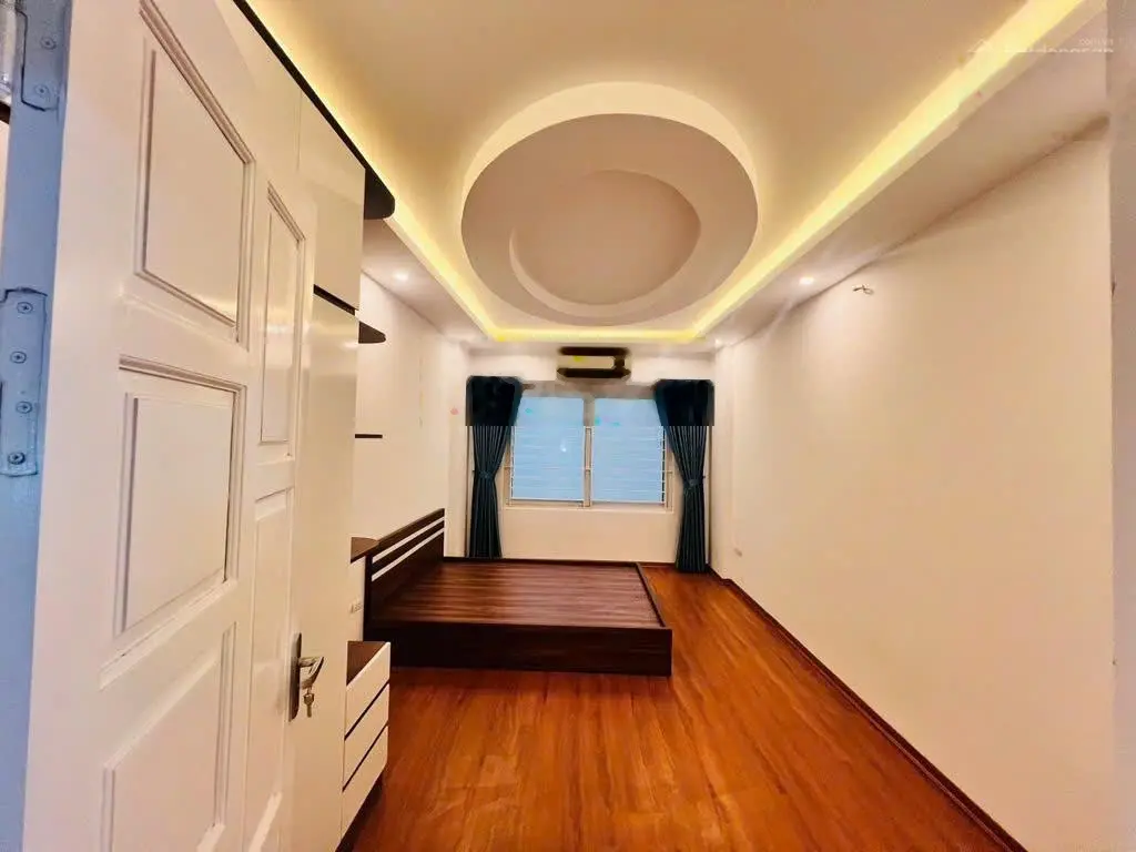 Bán nhà Trần Quốc Vượng - nhà đẹp tặng nội thất - gần nhiều trường đại học lớn - 35m2, hơn 7 tỷ