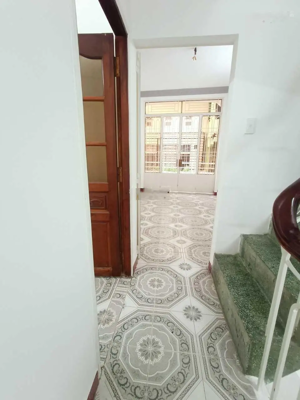 Cần bán gấp căn nhà Trần Quý , P4, Q11. Dt92,7m2, 4PN, 3WC, Giá 7.550tỷ. Sổ đỏ trao ngay