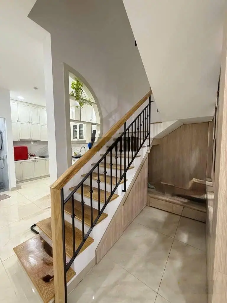 Bán nhà đường Trương Hoàng Thanh, Tân Bình - cách ngã tư Bảy Hiền chỉ vài phút - 48m2 chỉ 2ty660