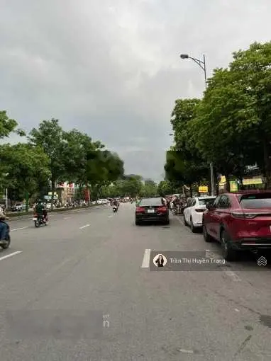 Hiếm có, bán mặt phố Nguyễn Văn Huyên, 136m mặt tiền 12.8m, kinh doanh sầm uất, 23 tỷ 0973 355 ***