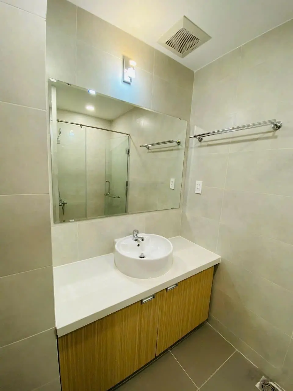 Tôi cần bán 5 căn Midori The View 2PN,1WC Giá 1.650 tỷ - Sẵn hợp đồng thuê dài hạn