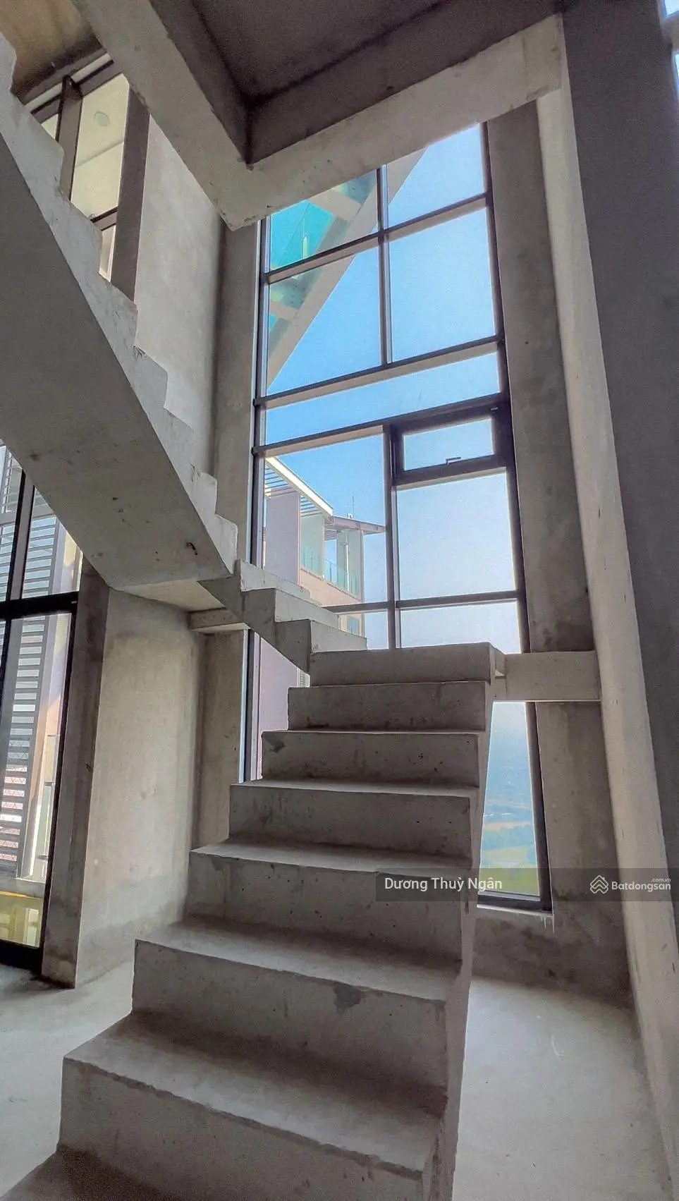 Duplex thiết kế 3PN Spremium - view BT đảo giá tốt