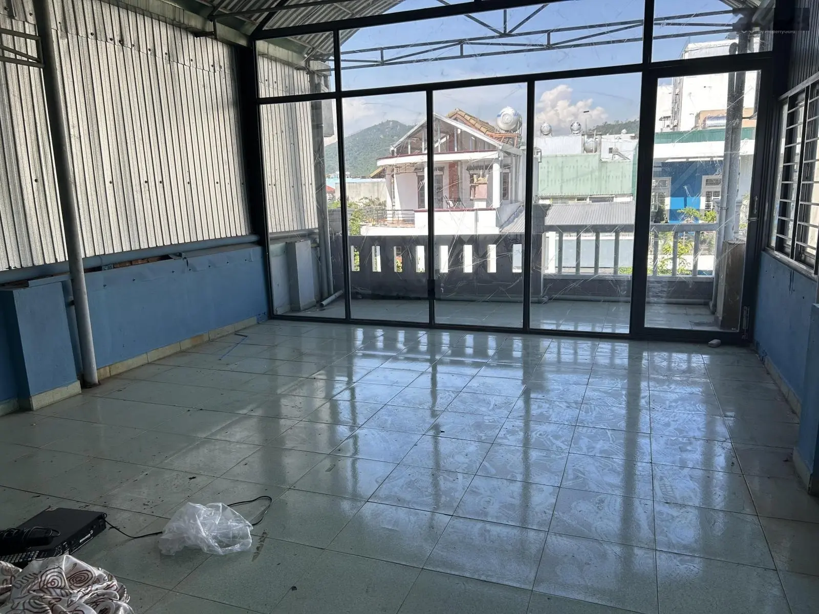 Bán nhà mặt phố Đặng Dung, 6,199 tỷ, 75m2, 2PN, 3WC, 3 tầng, pháp lý đầy đủ