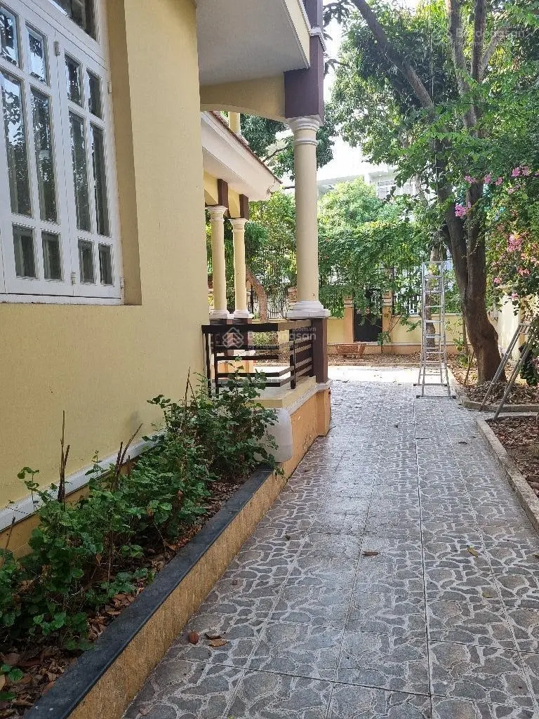 Siêu biệt thự khu Vip Tên Lửa - 713m2 - 25*29 Full thổ - Sổ hồng riêng - 2 tầng - giá 53.5 tỷ TL