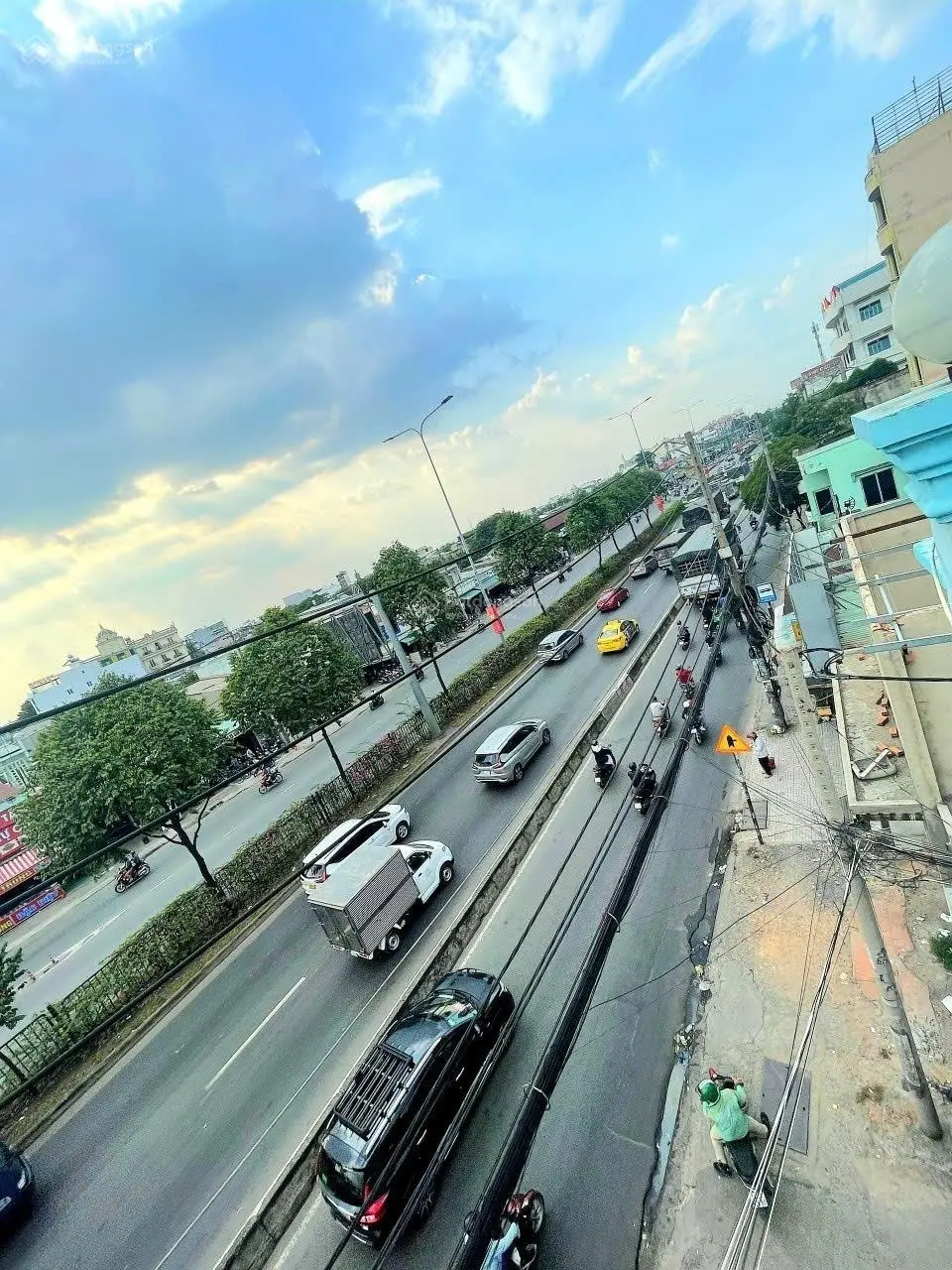 Mặt tiền đường Quốc Lộ 22 sát BX An Sương vỉa hè 5m kinh doanh đỉnh chưa tới 100tr/m2, thuê 20tr/th