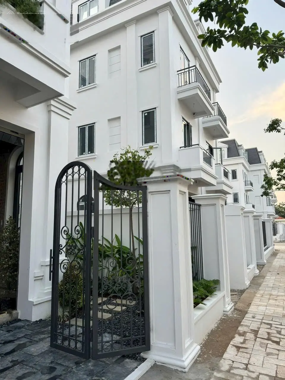Suất ngoại giao trực tiếp CĐT. Diện tích 170 - 276m2. Đường 21.5m. Chiết khấu 20%. Giá tốt nhất