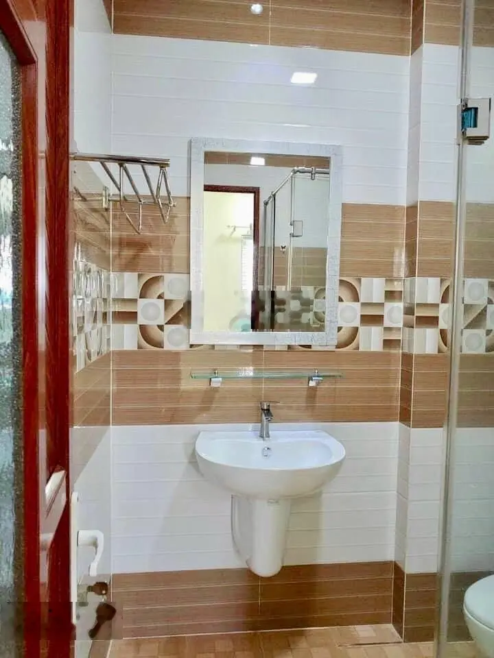 Bán nhà Đ. Phan Văn Trị P11 Bình Thạnh, DT 68m2, sổ riêng + không quy hoạch, 0896 465 ***
