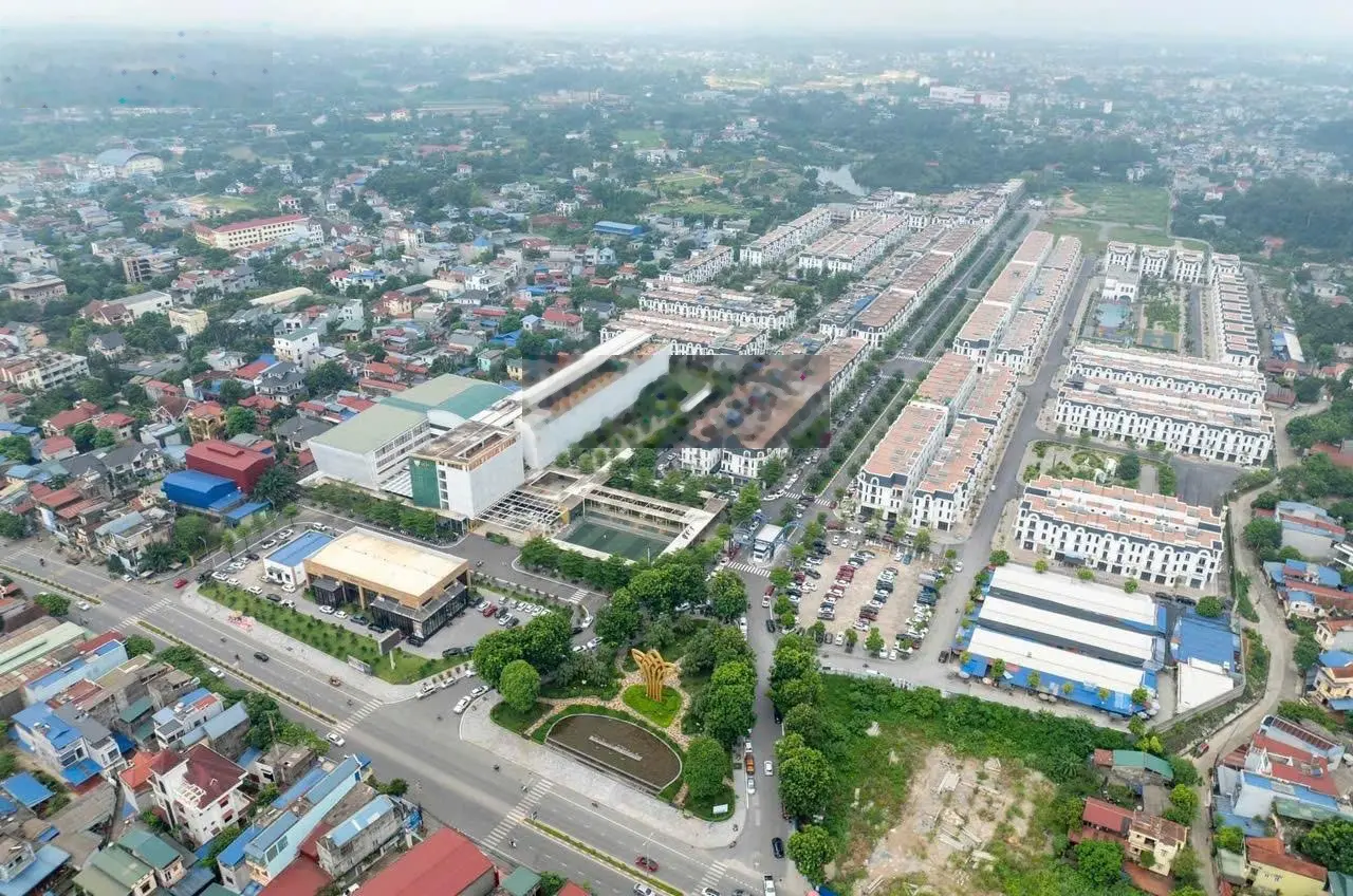 Cắt lỗ sâu căn liền kề 96m2 chỉ hơn 4ty view công viên tại Crown Villas Thái Nguyên. LH 0962566863