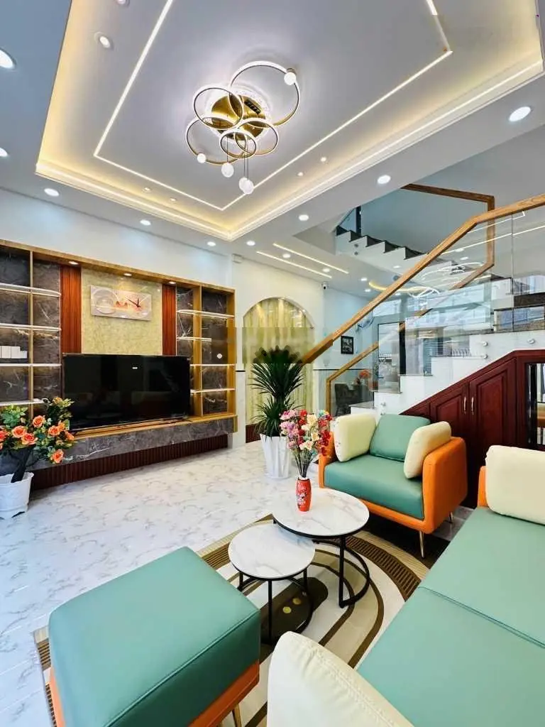 Nhà mới HXH Thống Nhất, 3 tầng, ngang lớn 4,6m, tặng full nội thất, vào ở ngay