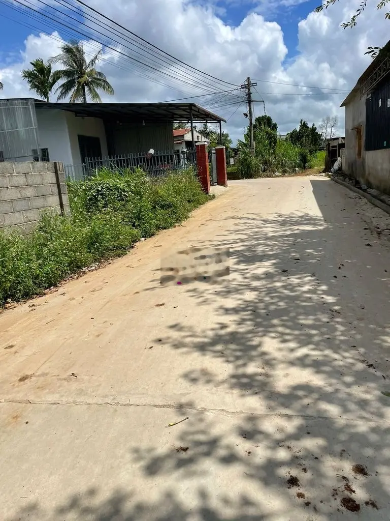 Bán lô góc đường Đặng Nguyên Cẩn nối dài, phường Thống Nhất, Buôn Hồ