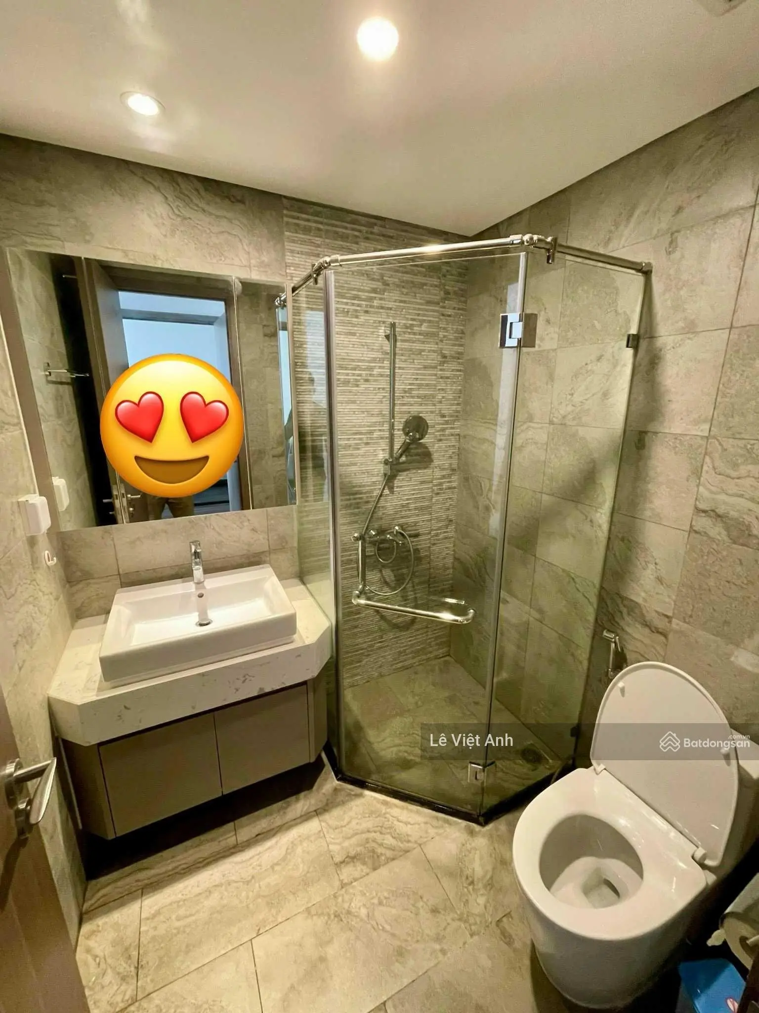 Bán căn hộ 2PN, 2VS - Vinhomes Symphony Riverside Long Biên, hướng Đông Nam, full nội thất hiện đại