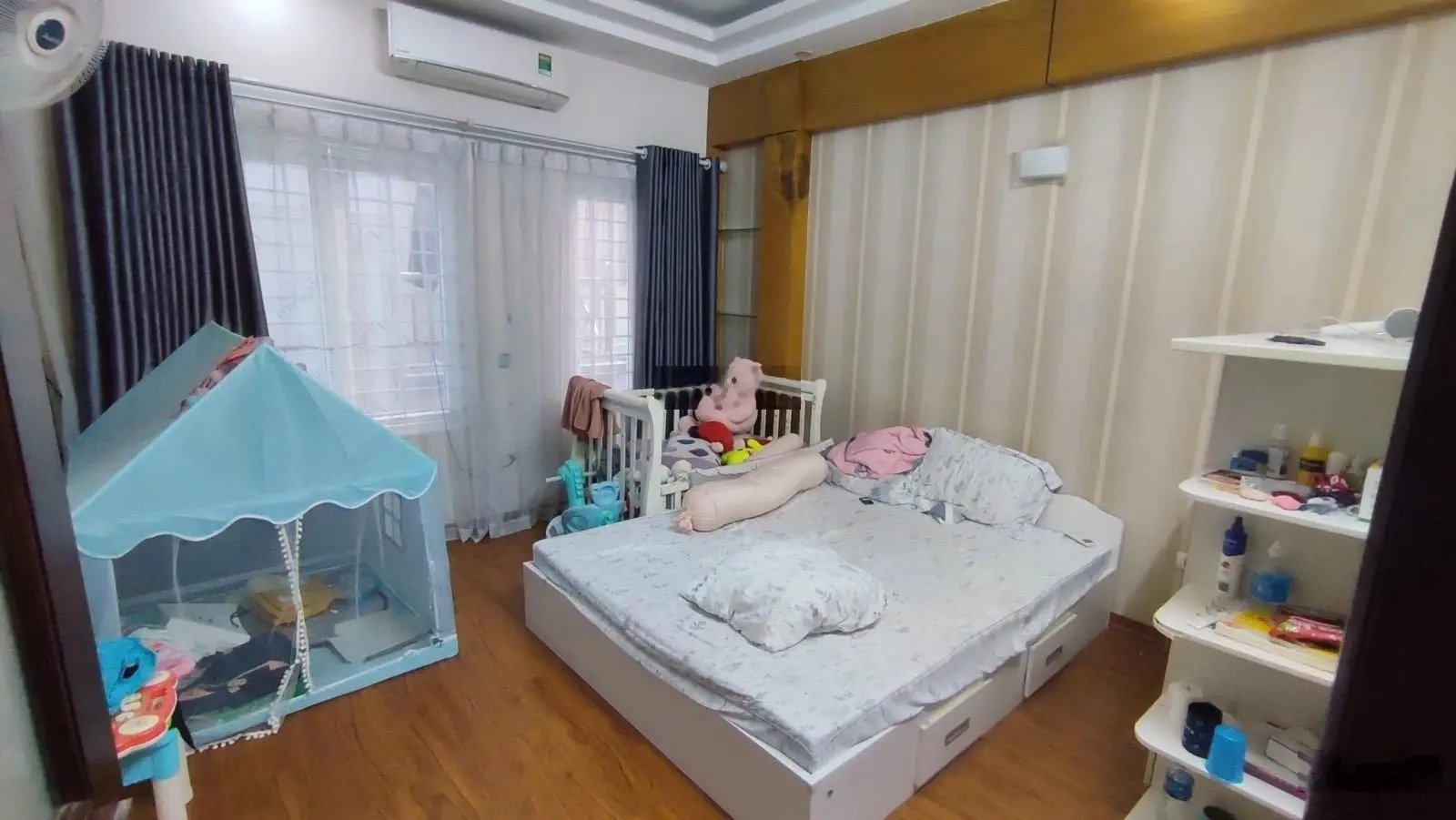 Bán nhà đẹp tại đường Trần Duy Hưng - giá tốt 10,5 tỷ vnđ - diện tích 41m2, 5 tầng