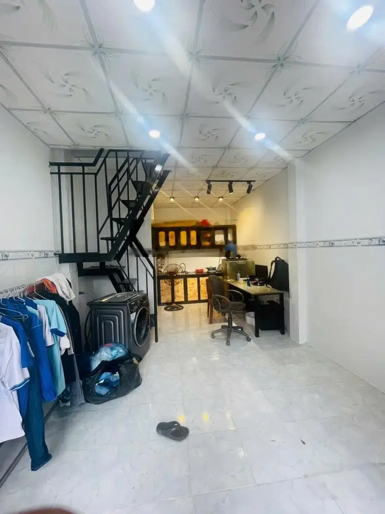 Hàng hiếm 9 căn nhà 2 tầng tổng diện tích 230m2 DTSD 460m2 - HXH - Ngay Đình Phong Phú