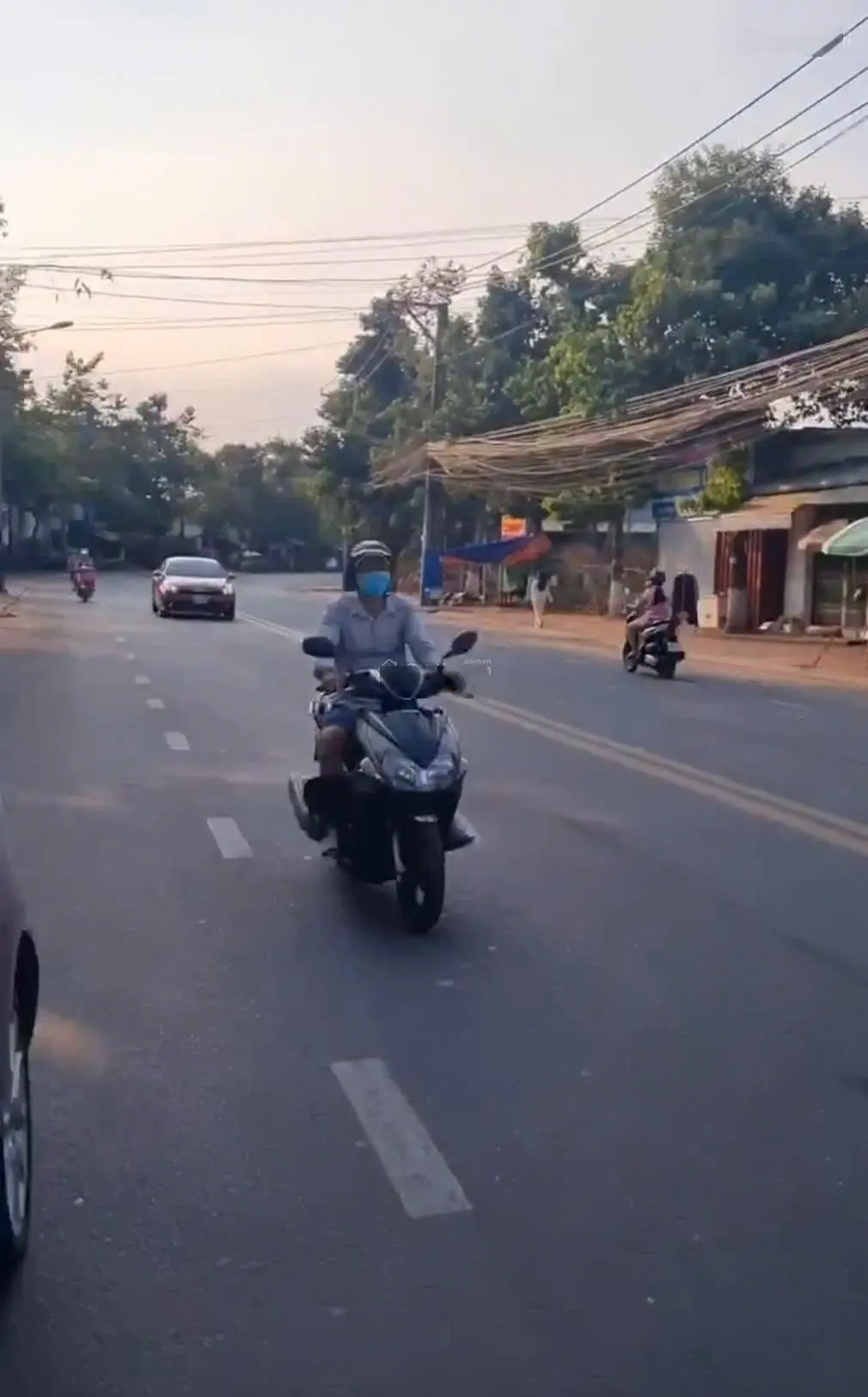 Ngộp bank- cần cắt lỗ - Cần bán mảnh đất Mặt tiền đường Bùi thị Xuân -Giá 4,7 tỷ VND.